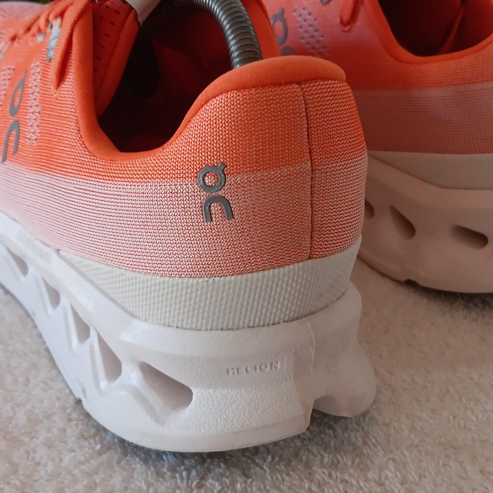 NWOT On Cloud Surfer Professional Running Shoes - Picture 6 of 16